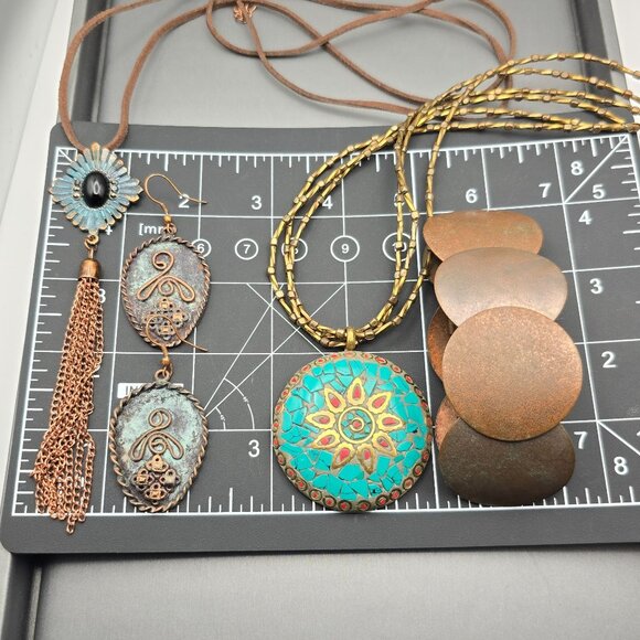 VTG Ethnic Copper & Brass Jewelry Necklaces Rings Earrings Bracelets Lot of 8 - Picture 14 of 14